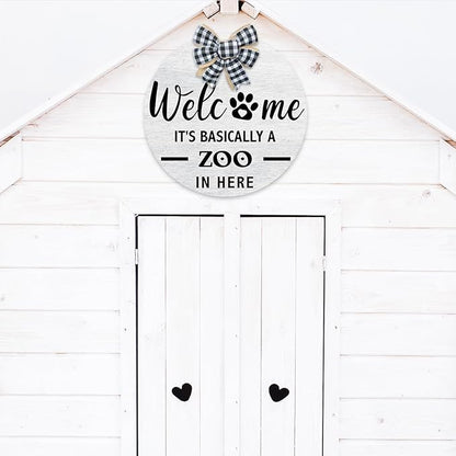 Welcome It's Basically a Zoo in Here Sign,Funny Pet Front Door Sign,Welcome Zoo Wooden Hanging Wall Plaque for Porch Outdoor Pet Lover Owner Gift,Dog Signs for Home Decor,13.7''×13.7''