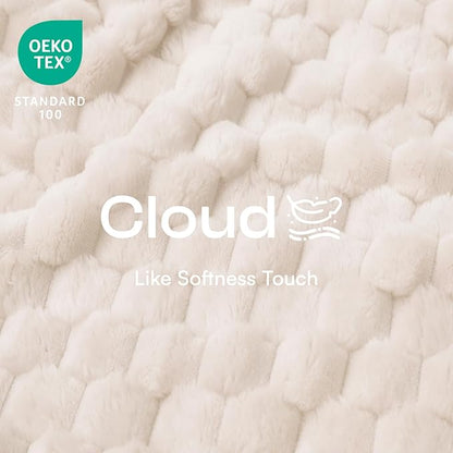Luciphia Soft 300GSM Fleece Pet Blanket for Small Medium Large Dogs Washable 3D Textured Flannel Cat Puppy Decorative Furniture Protector Throw Durable White, L(41''x31'')