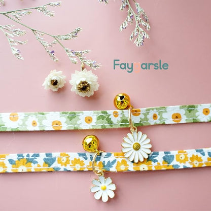 2 Pack Cotton Breakaway Cat Collars with Bell Daisy Pendant Kitty Kitten Collars Green Orange Collar for Female Girl Cats Male Boy Cats