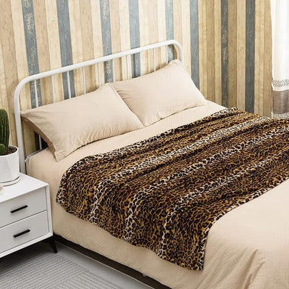Bnuitland Leopard Print Fleece Flannel Throw (50x40inch) with Storage Pouch, 300 GSM Double Sided Lightweight for Bed Sofa Travel, Super Soft Fuzzy Fluffy Cheetah Print Blanket for Babys/Kids/Pets