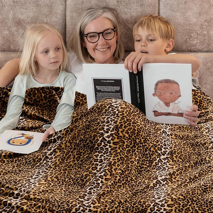Bnuitland Leopard Print Flannel Blanket, Large Size 90x90 Inches with Storage Pouch for Bed Couch Travel, 300 GSM Double Sided Cheetah Print Super Soft Fuzzy Fluffy Fleece Blanket for Adults