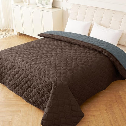 hyha Waterproof Dog Bed Blanket, Soft Pet Blankets, Waterproof Couch Cover for Dogs, Reversible Sofa Covers Washable for Furniture (52x82 Inch, Chocolate/Dark Grey)