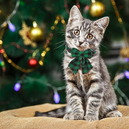 SCENEREAL Christmas Cat Collar with Bell & Stylish Bowtie, Classic Red Green Plaid Pattern Breakaway Cat Collars Accessories for Boy Girl Small Cats, Holiday Xmas Kitten Costumes for Female Male Pets