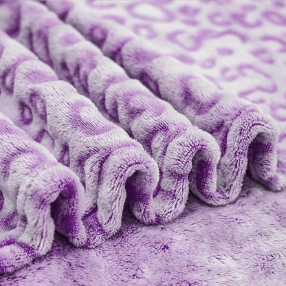 Bnuitland Purple Leopard Print Flannel Throw Blanket, 300 GSM Double Sided Fuzzy Fluffy for Bed Sofa Couch Travel, Super Soft Lightweight Cheetah Print Blanket for Adults and Kids, 50×40 inch